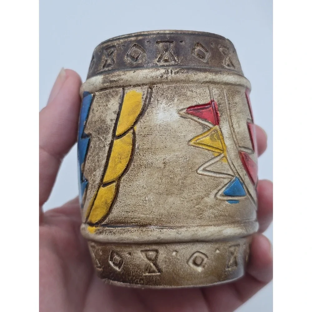 Pair of Vintage MCM Ceramic Salt Pepper Shakers‎ Indian Native American Barrels